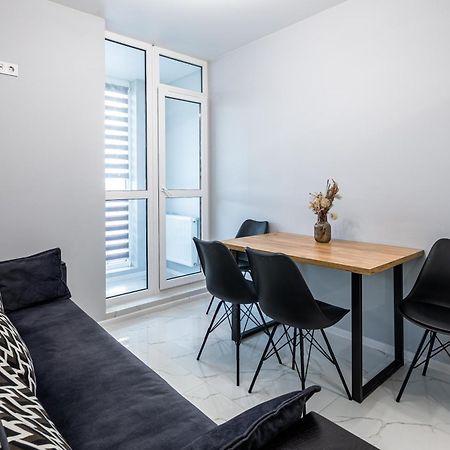 Avalon Time Apartment Lviv Ngoại thất bức ảnh